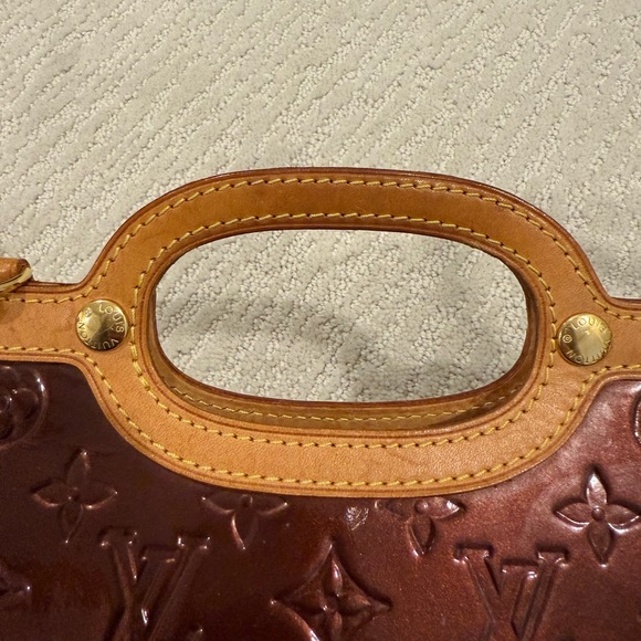 Authentic Louis Vuitton Roxbury Drive Amarante Vernis Leather Satchel Bag - Picture 7 of 13